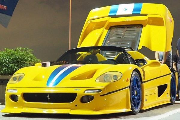 汽车视频：一枚黄色法拉利F50 ～～～