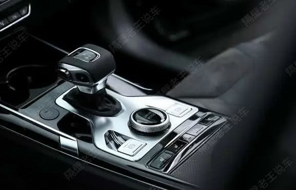 上市3个月卖出9918辆,这款18万的红旗SUV,算
成功吗