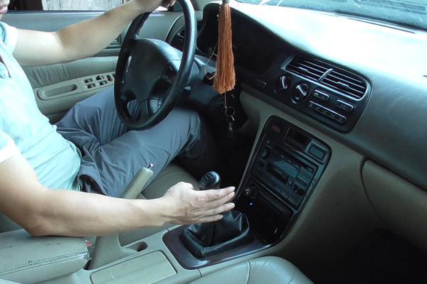 20多年的老雅阁出现这种疑难杂症，大家觉得是哪里出现问题？