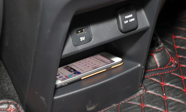 9万多起的中型SUV,提供同级少见六座布局,空间大还能免检!