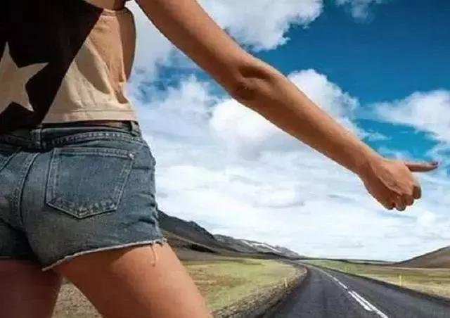 走川藏线一定要开越野车?老司机:怕是没去过西藏吧
