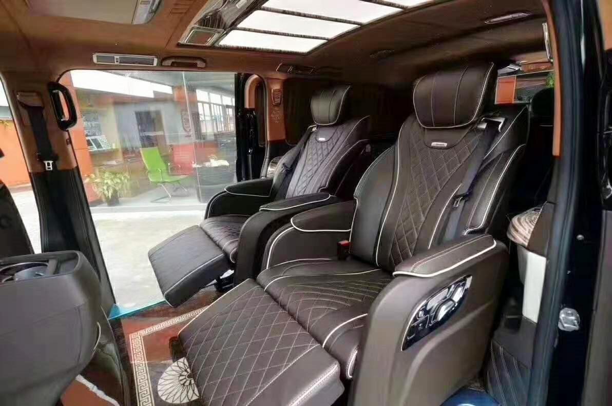 新一代豪华奔驰V260,颜值不输埃尔法,内饰很有高级感