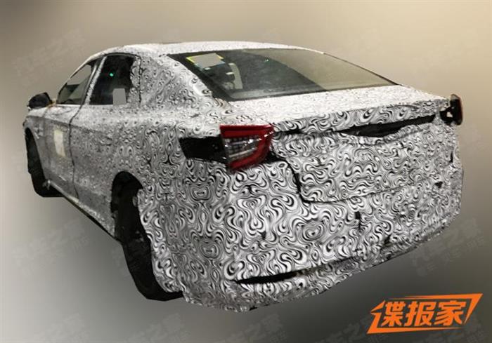 比亚迪全新中型车谍照曝光,或命名“汉”