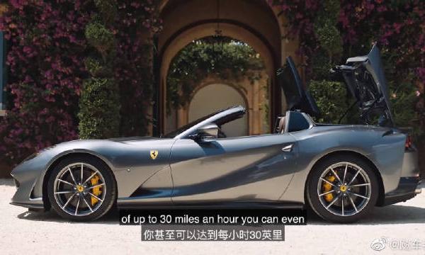 新的211MPH法拉利敞篷车，它有一个不适用的V12