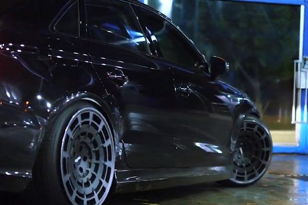 汽车视频：再来一台街道黑武士！奥迪A3