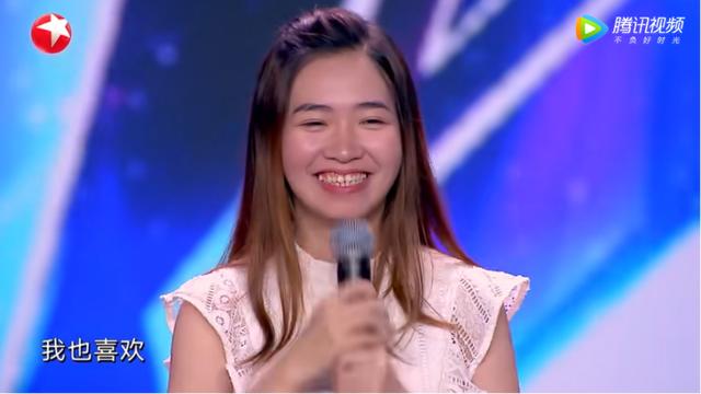 《中国达人秀》蔡国庆抓住个机会就想表现！杨幂哄他上台超有眼色