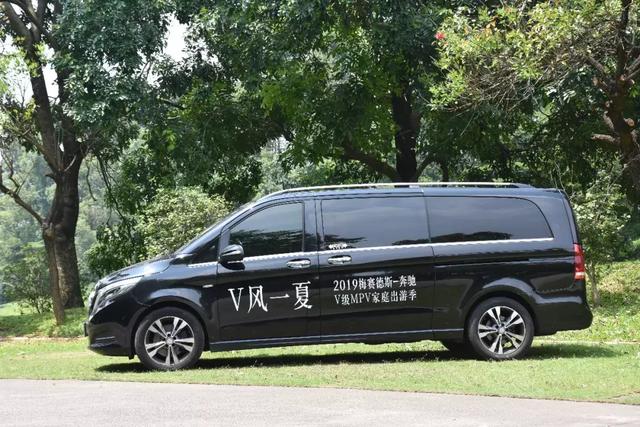 商务家用也罢,你可能缺一台奔驰V-Class