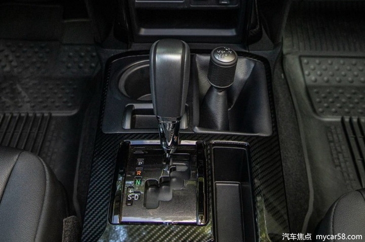 丰田新款超霸发布，与普拉多同平台，搭4.0L V6引擎