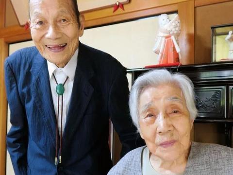 日本老夫妇加起来199岁：工作到93岁 没生过大病！