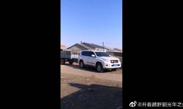 挂上车斗能运货，卸下车斗能越野，这就是我喜欢普拉多的原因