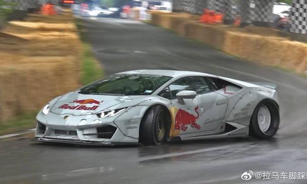 疯狂的迈克疯狂的800马力兰博基尼Huracan漂移车在行动
