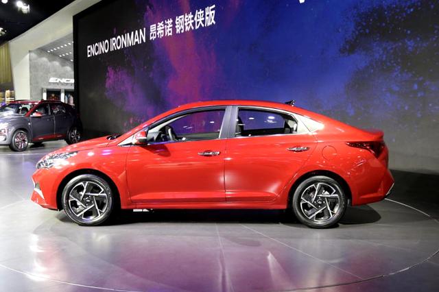 3分钟看车圈:油耗降至2.1L!国产全新奥迪A6L插混版曝光