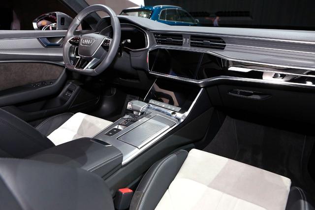 3分钟看车圈:油耗降至2.1L!国产全新奥迪A6L插混版曝光