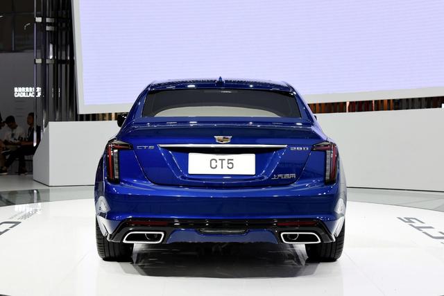 3分钟看车圈:油耗降至2.1L!国产全新奥迪A6L插混版曝光