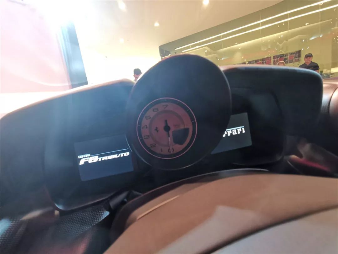 F8 Tributo会是法拉利最后的V8中置跑车吗?| 车评