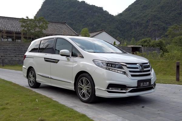 省油、舒适、科技感满满 艾力绅锐·混动款待升级