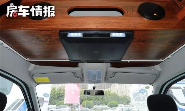 首款可拓展的B型房车,中式内装两米大床能住3-4人,空间是亮点