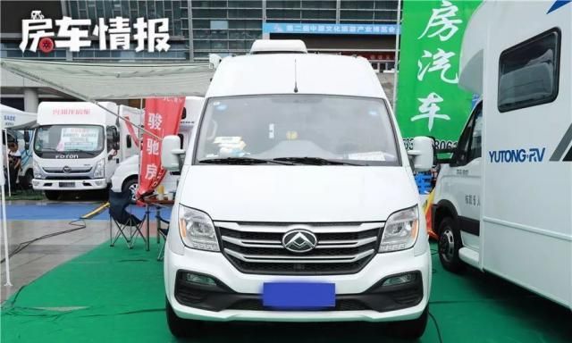 首款可拓展的B型房车,中式内装两米大床能住3-4人,空间是亮点