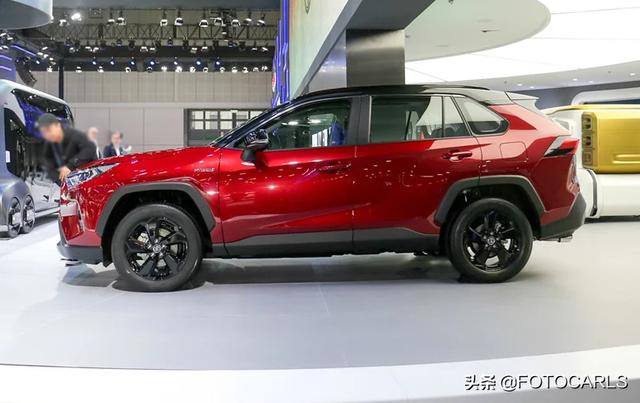全新丰田RAV4荣放双擎2.5L实拍,21万起如何?