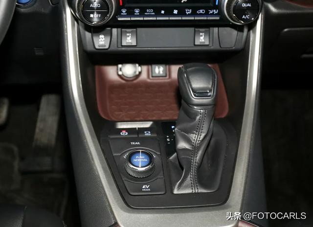 全新丰田RAV4荣放双擎2.5L实拍,21万起如何?