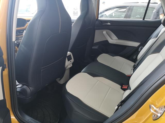 比新polo定位更高 到店看大众T-Cross 280TSI DSG顶配豪华