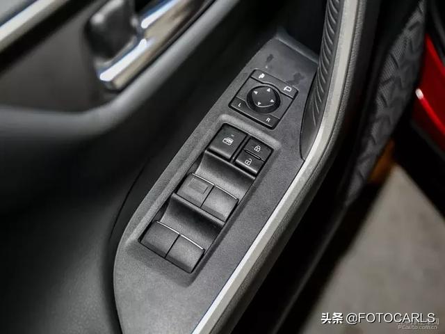 全新丰田RAV4荣放双擎2.5L实拍,21万起如何?