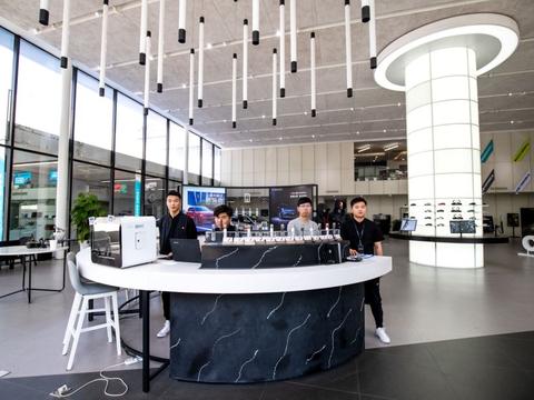 大河车展期间，合众汇成领克中心邀您看车谈价聊人生