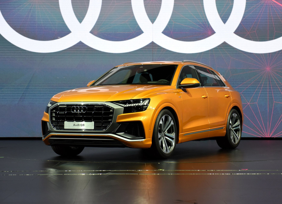 奥迪新旗舰型SUV,宝马X6、奔驰GLEcoupe新对手,奥迪Q8了解下