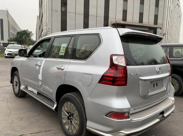 最便宜的雷克萨斯硬派SUV来了,颜值不输大众途锐,售价真接地气