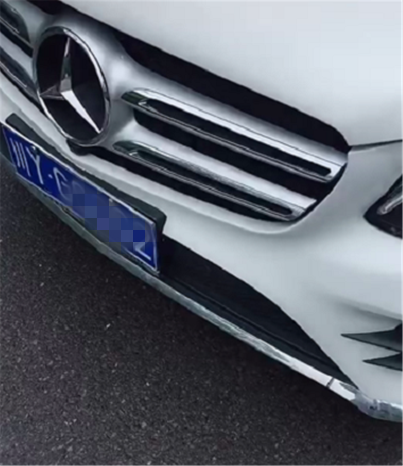 奔驰又出事情!31万奔驰GLA保养结束,出门2公里,轮毂和车分离