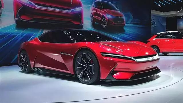 续航近700公里!比亚迪超跑亮相,Model S瑟瑟发抖