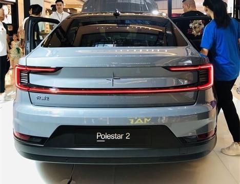 沃尔沃全新高性能纯电动四门轿跑实拍，驾驭科技与性能的极简美学