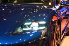 最近的保时捷大亮点都在这里了期待taycan turbo s的变态表现