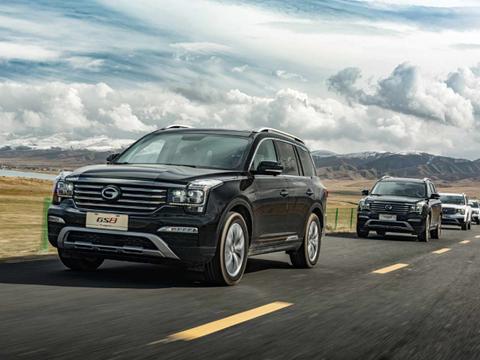 全新广汽传祺GS8实车来袭，尺寸升级内饰大幅调整