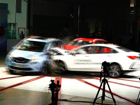 北汽新能源EX3电驱动技术主被动碰撞测试