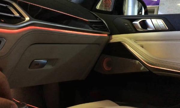 六个基础色，十一种色彩搭配，宝马X7