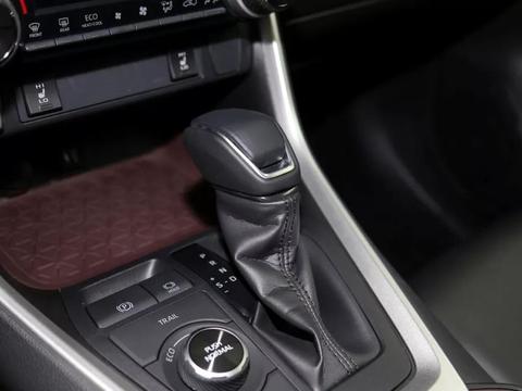 千呼万唤始出来，全新丰田RAV4荣放开启预售