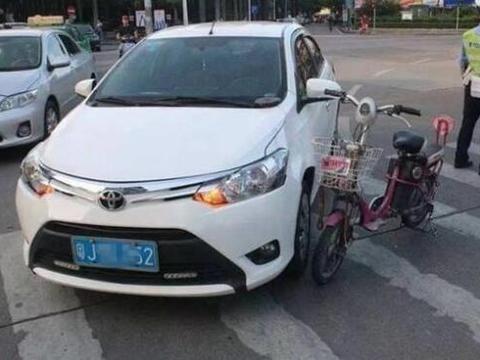 买车时，这4种车险最好都买上，尤其是新手车主