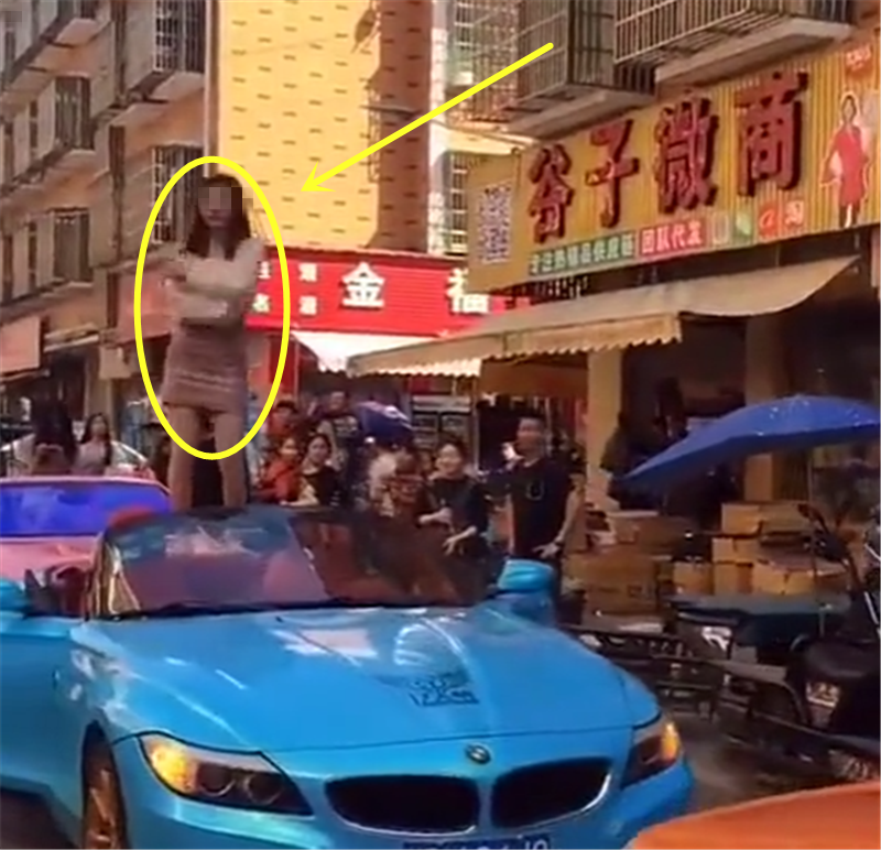 一批网红齐聚宁波,座驾都是敞篷跑车,一个个站车顶跳舞,想走红