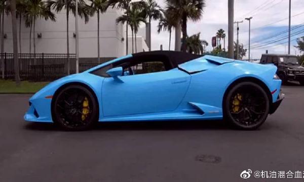 2020兰博基尼EVO实拍，整体风格更具侵略性~