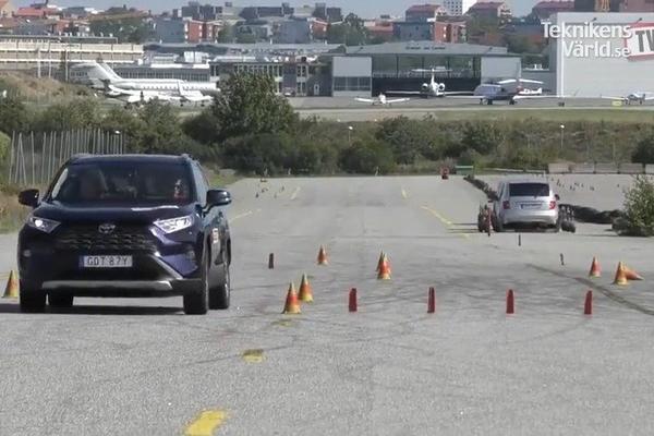 丰田RAV4麋鹿测试，这甩尾甩的这么厉害？