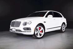 Bentley Bentayga V8 .如果购买，俺应该选个特别的颜色