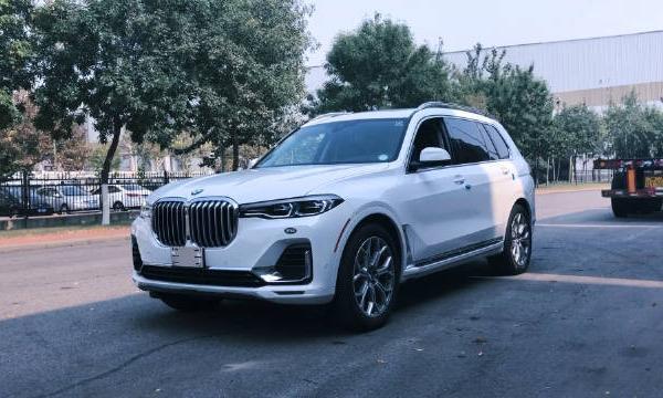 汽车视频：19款宝马X7一点点小细节