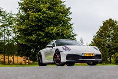 一声蛙叫，唤起美好的清晨 Porsche 911 Carrera 4S (992)