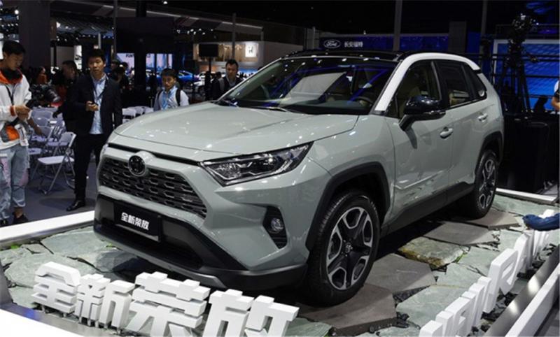 新斯巴鲁森林人与新丰田Rav4，哪款适合家用？