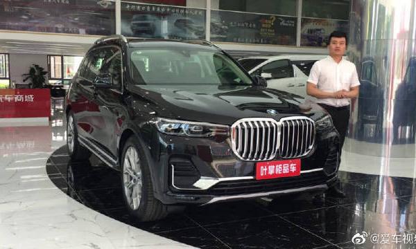 全新宝马X7试驾测评，创新BMW又有哪些吸引人的优点呢？