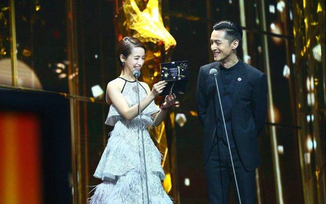胡歌，你为何如此“偏爱”林依晨？