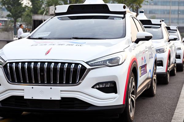 自动驾驶还很遥远？在长沙，我们率先体验了首个自动驾驶出租车