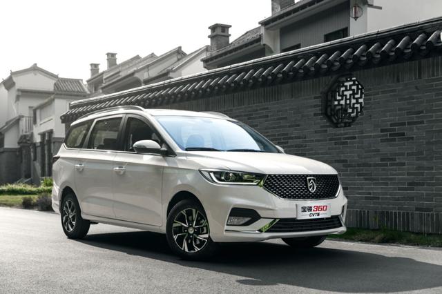 7.48万起,全国最畅销的六座车型推出CVT版,家用之选错不了!