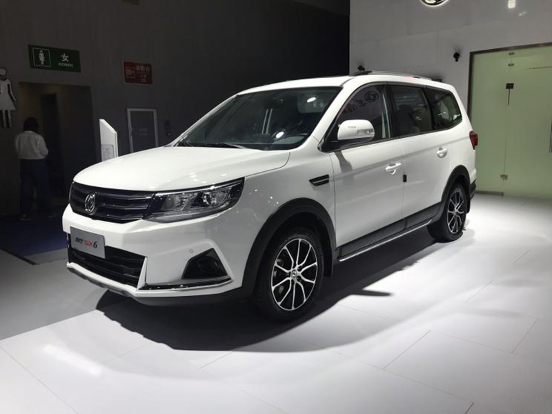 售价5.99万-7.59万 东风风行SX6国六版车型上市